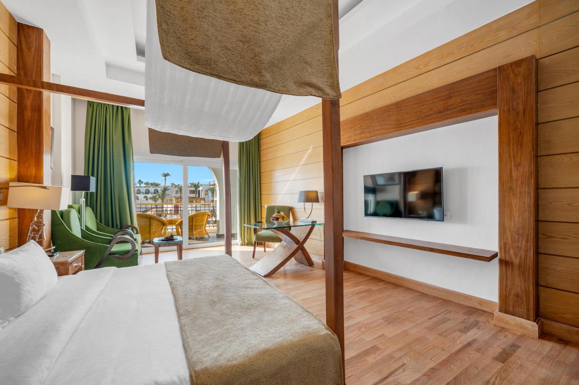 Курортний комплекс Royal Savoy Sheikh (adults Only) 5*